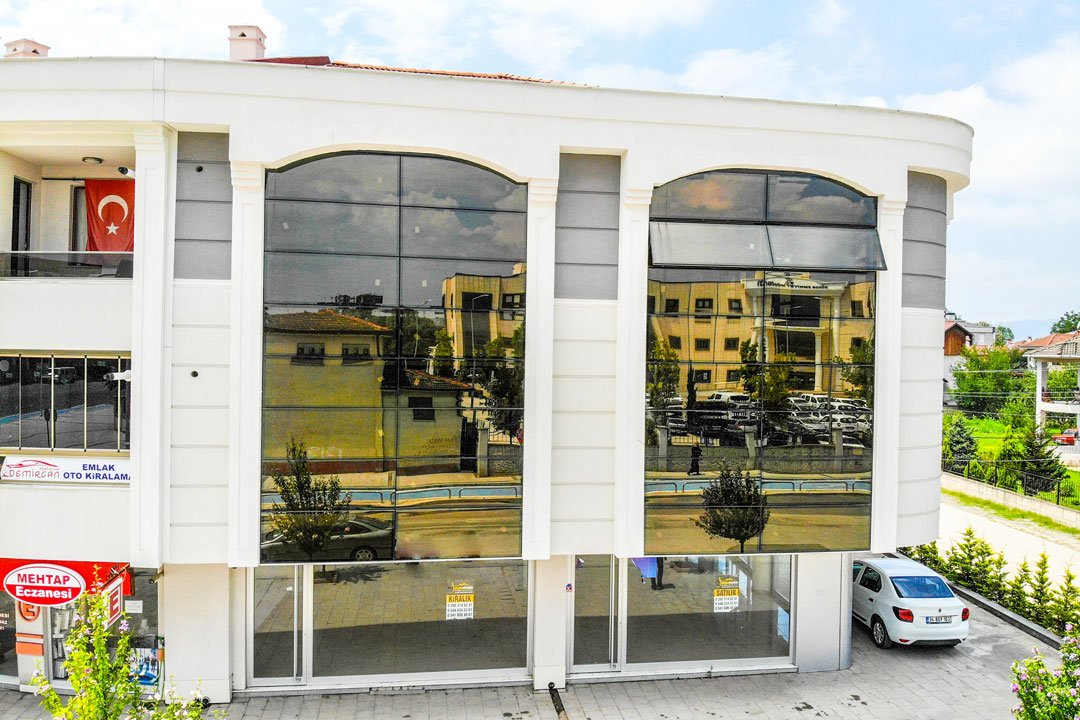 Alit Plaza